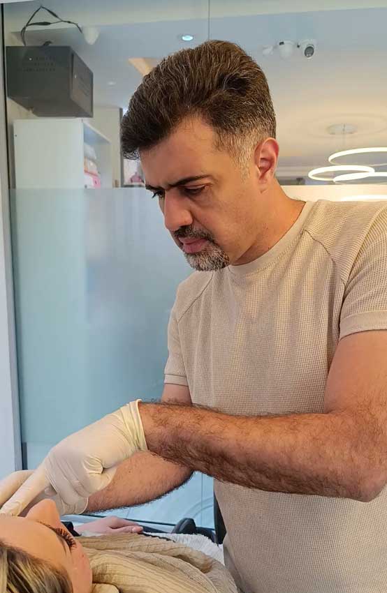 دکتر پورجم رودهن مطب زیبایی