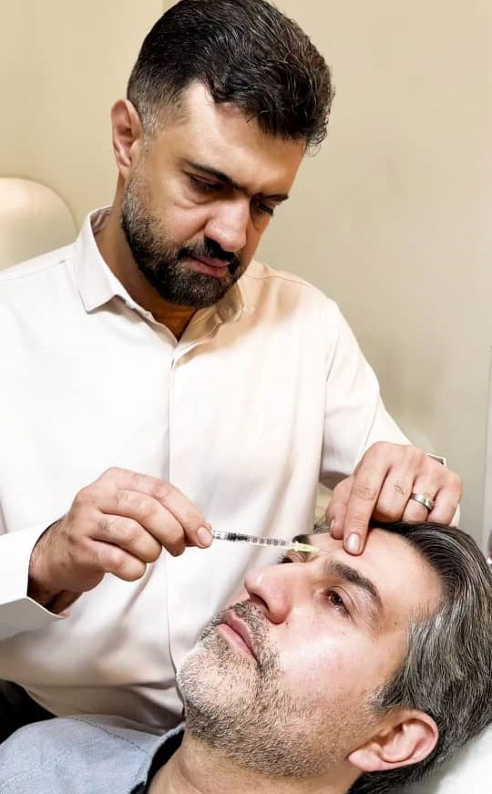 بوتاکس در رودهن کلینیک زیبایی دکتر پورجم